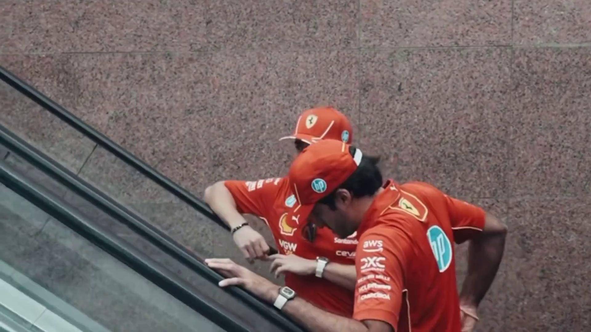 F1粉丝专享：赛场互动现场花絮的简单介绍