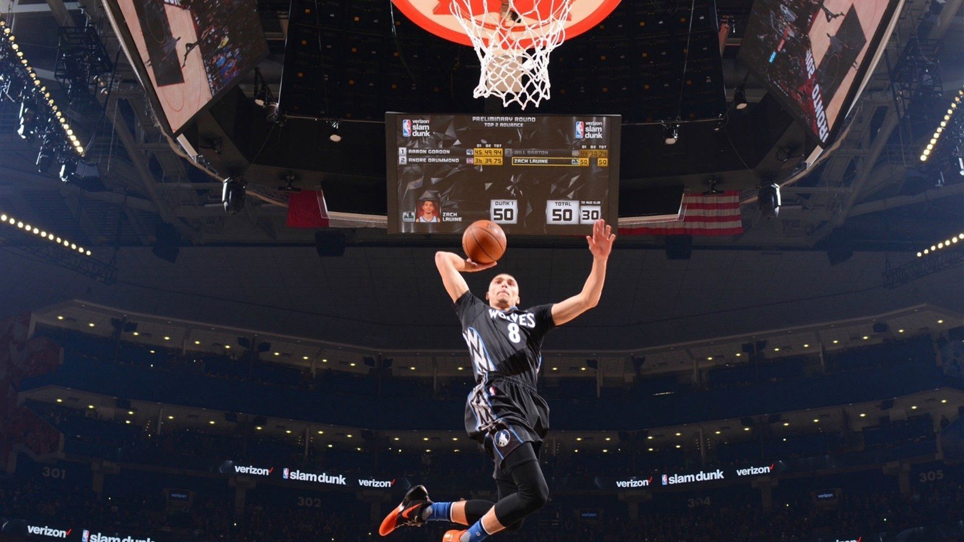 季后赛大咖秀：明星球员的巅峰对决，nba巨星季后赛掉链子场次
